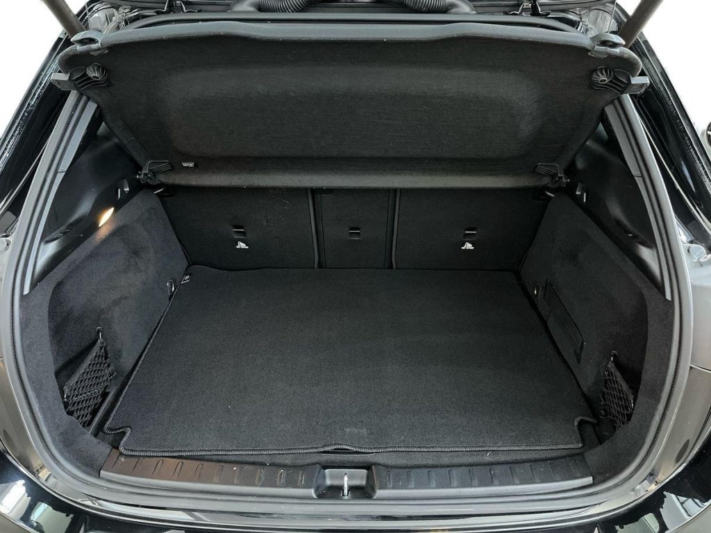 MERCEDES-BENZ GLA 200 d Automatic Sport Plus auto - 13