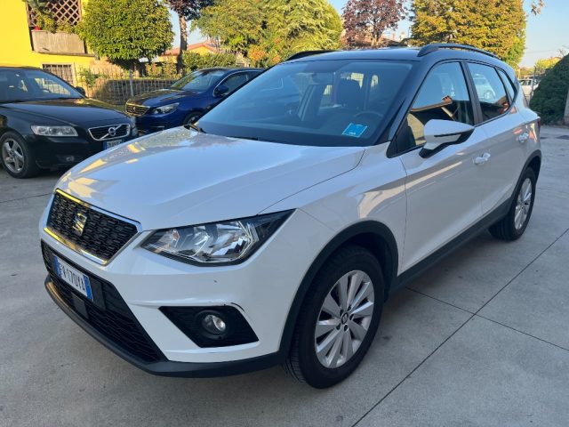 SEAT Arona Bianco pastello