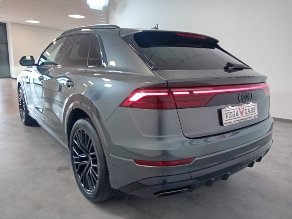 Clicca per ingrandire Q8 - SUV 50 TDI 286 CV quattro tiptronic S line edition