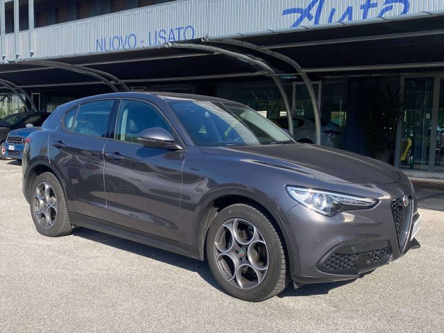 ALFA ROMEO Stelvio Grigio metallizzato