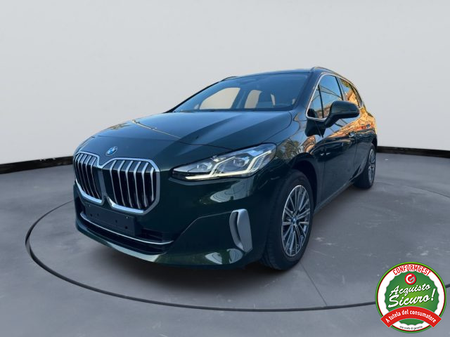 BMW 218 Verde metallizzato