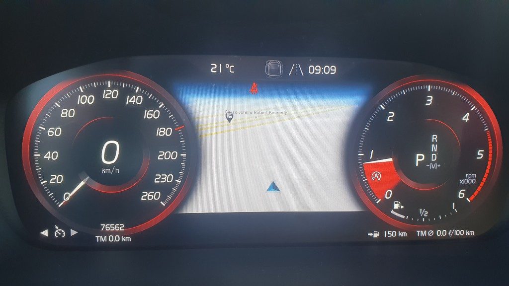 VOLVO XC40 D3 AWD Geartronic Momentum Pro N1 - Grid Foto 9