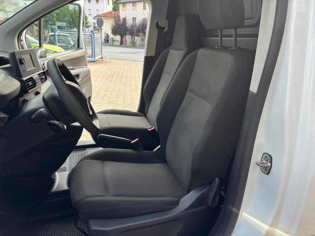 PEUGEOT Partner BlueHDi 100 PC Pro UNICO PROPRIETARIO - 17