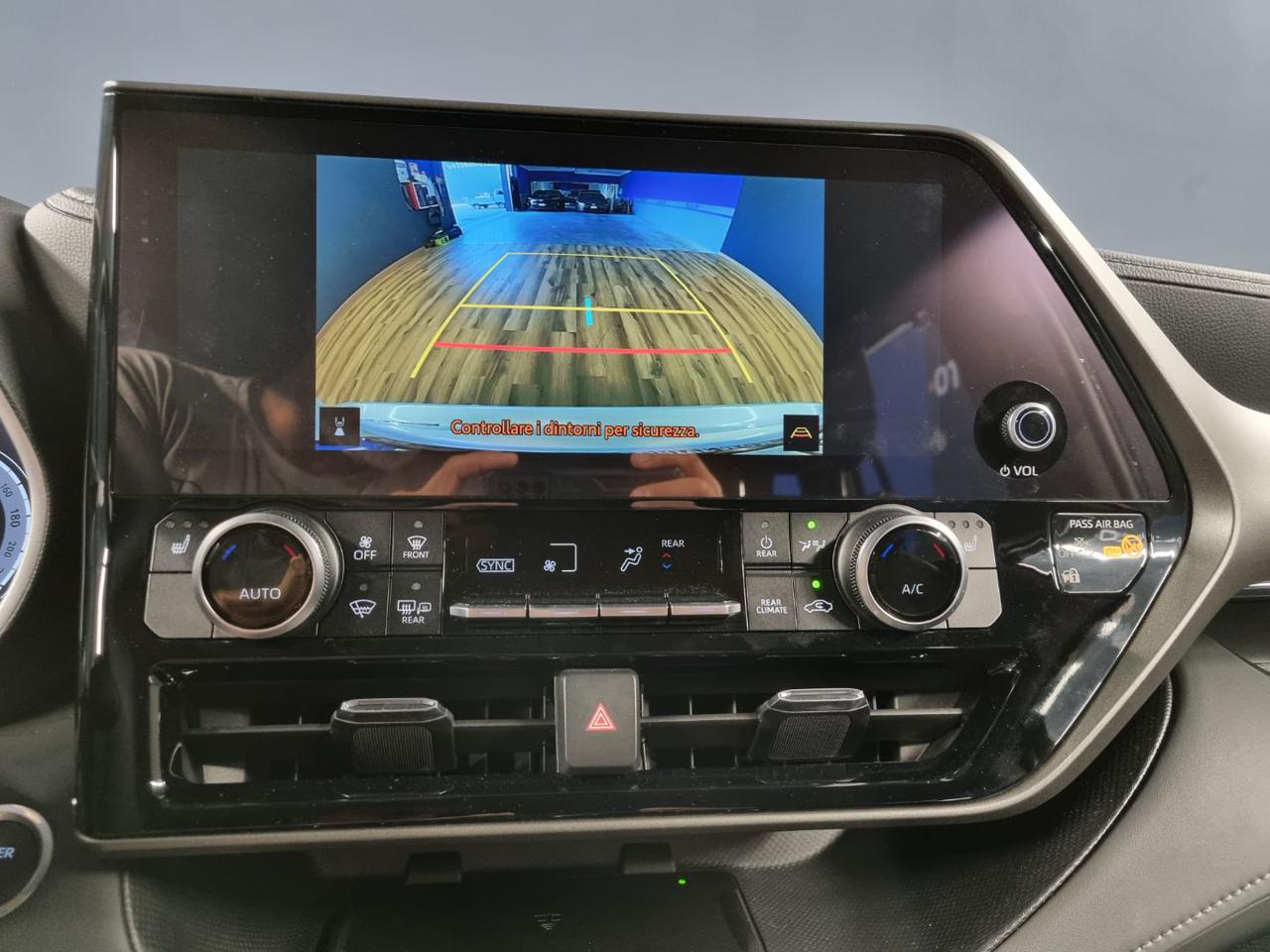 TOYOTA Highlander AWD-I LOUNGE 7 POSTI - 12