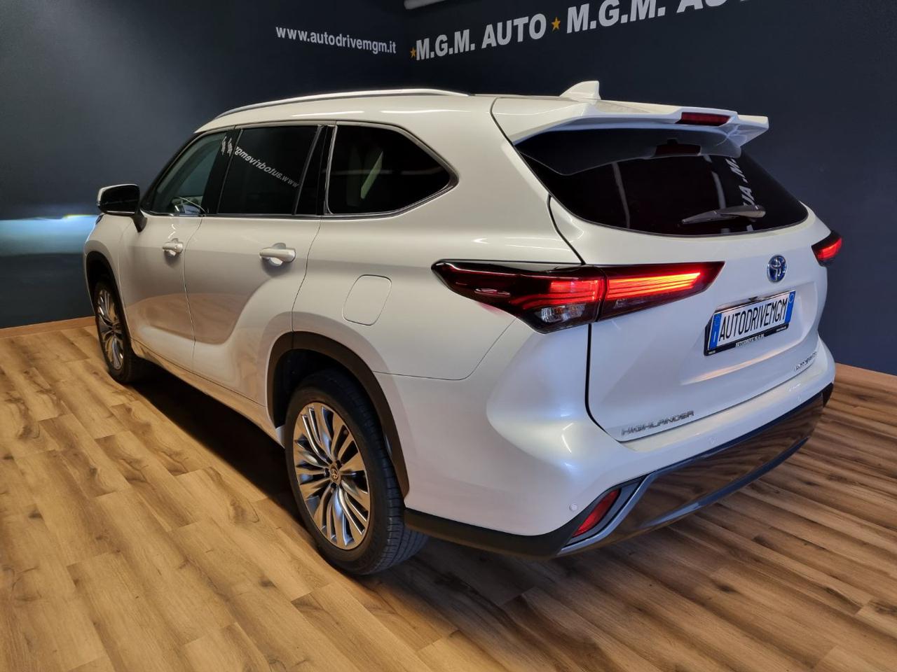 TOYOTA Highlander AWD-I LOUNGE 7 POSTI - 30