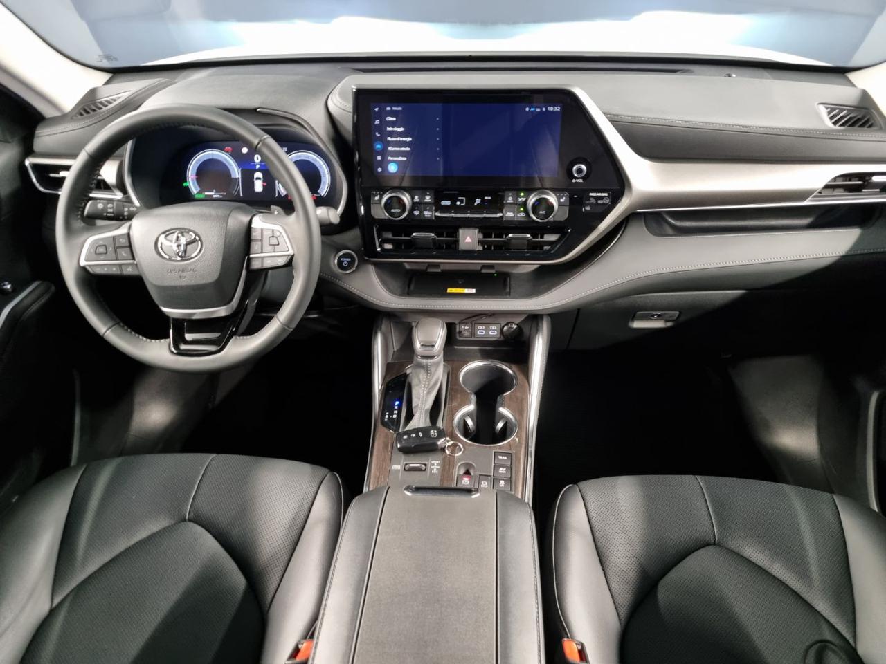 TOYOTA Highlander AWD-I LOUNGE 7 POSTI - 6