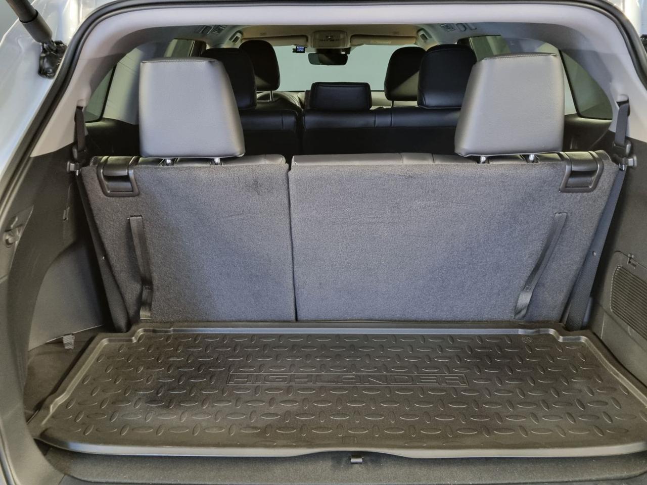 TOYOTA Highlander AWD-I LOUNGE 7 POSTI - 16