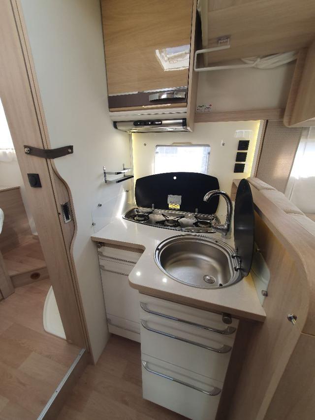 Camper - Integrato RAPIDO F680FF Diesel – foto 11