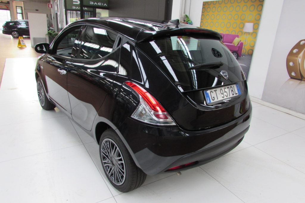 LANCIA Ypsilon 1.0 FireFly 5 porte S&S Hybrid Oro - 4