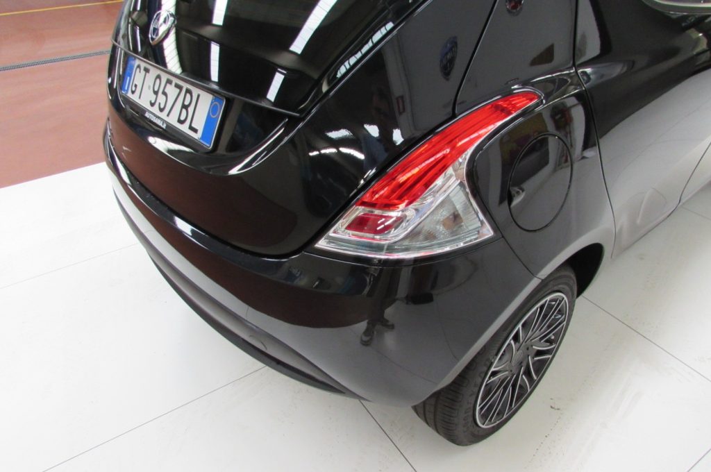 LANCIA Ypsilon 1.0 FireFly 5 porte S&S Hybrid Oro - 13