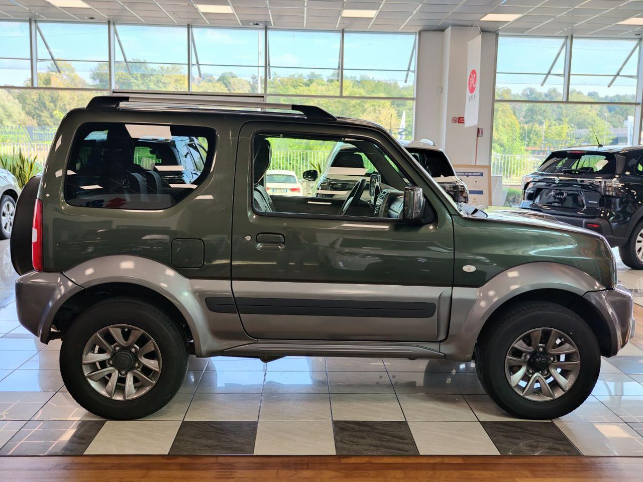 SUZUKI Jimny 1.3 4WD A/T Evolution Plus - 6