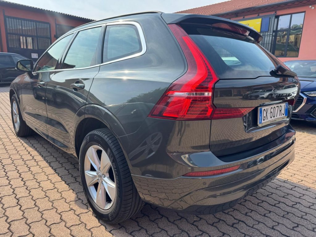 VOLVO XC60 B4 Geartronic Momentum Pro - 5