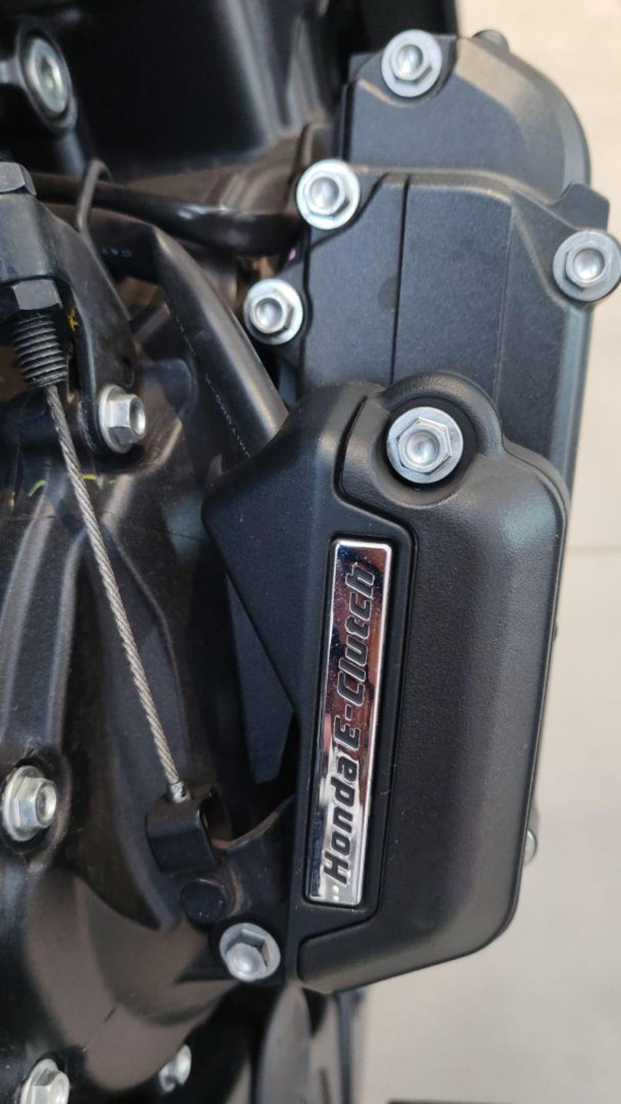 HONDA CBR 650 e-clutch - 4