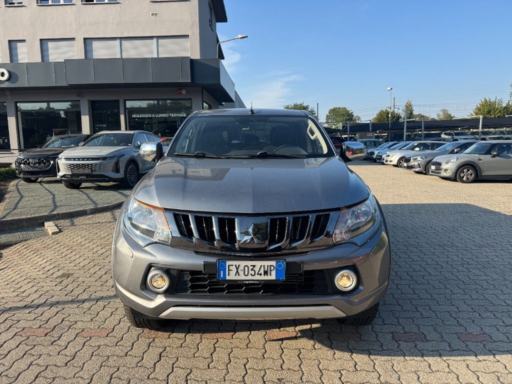 MITSUBISHI L200 2.4 DI-D154CV DoubleCab Invite € 20.900+IVA - 2