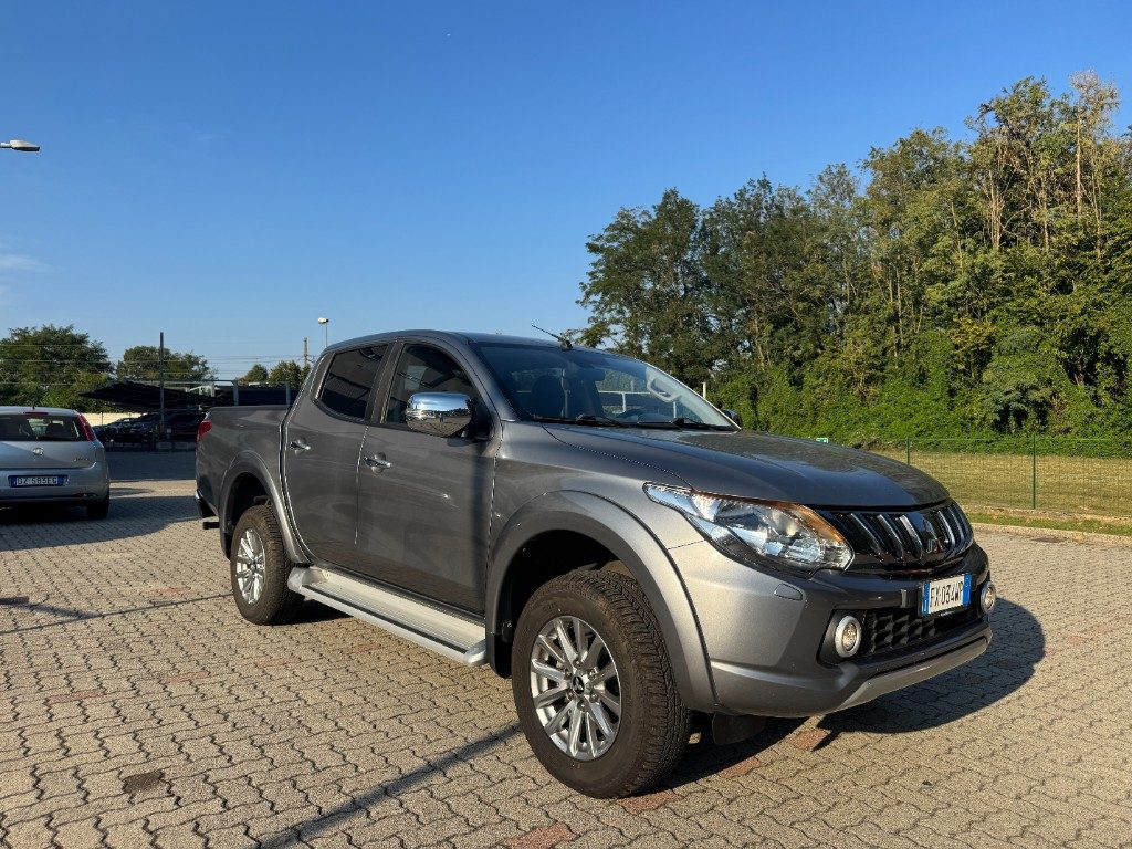 MITSUBISHI L200 2.4 DI-D154CV DoubleCab Invite € 20.900+IVA - 3
