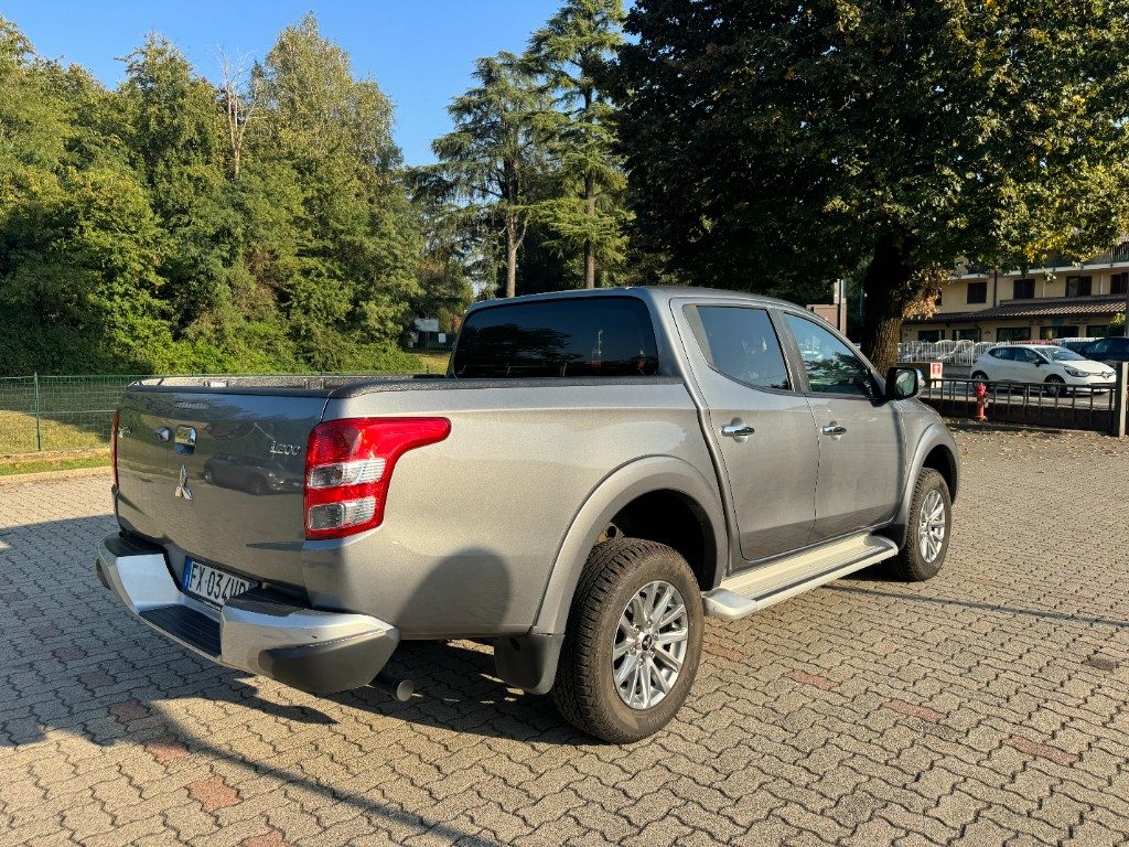 MITSUBISHI L200 2.4 DI-D154CV DoubleCab Invite € 20.900+IVA - 4