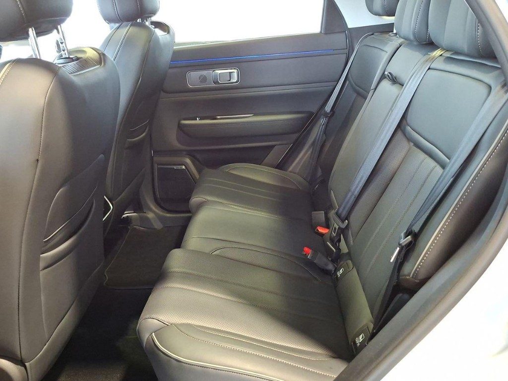 JAECOO Jaecoo 7 1.5 TGDI PHEV Premium + Tetto apr. - 11