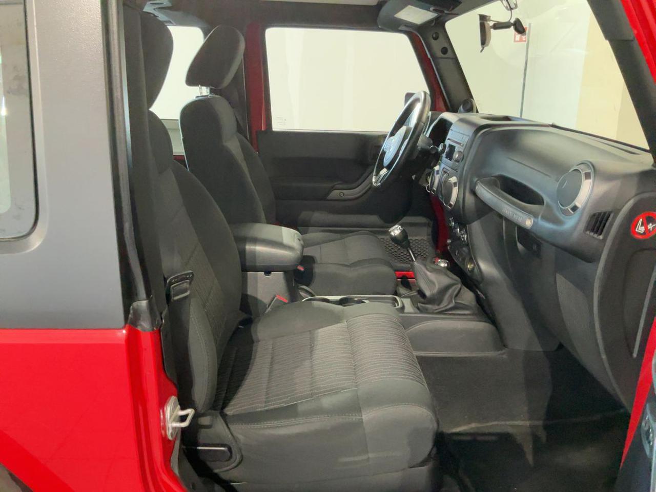 JEEP Wrangler 2.8 CRD DPF Sport - 14