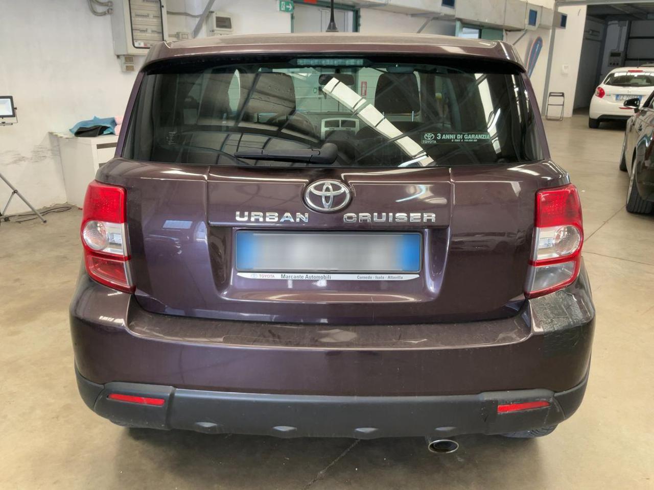 TOYOTA Urban Cruiser 1.4 D-4D AWD - 8