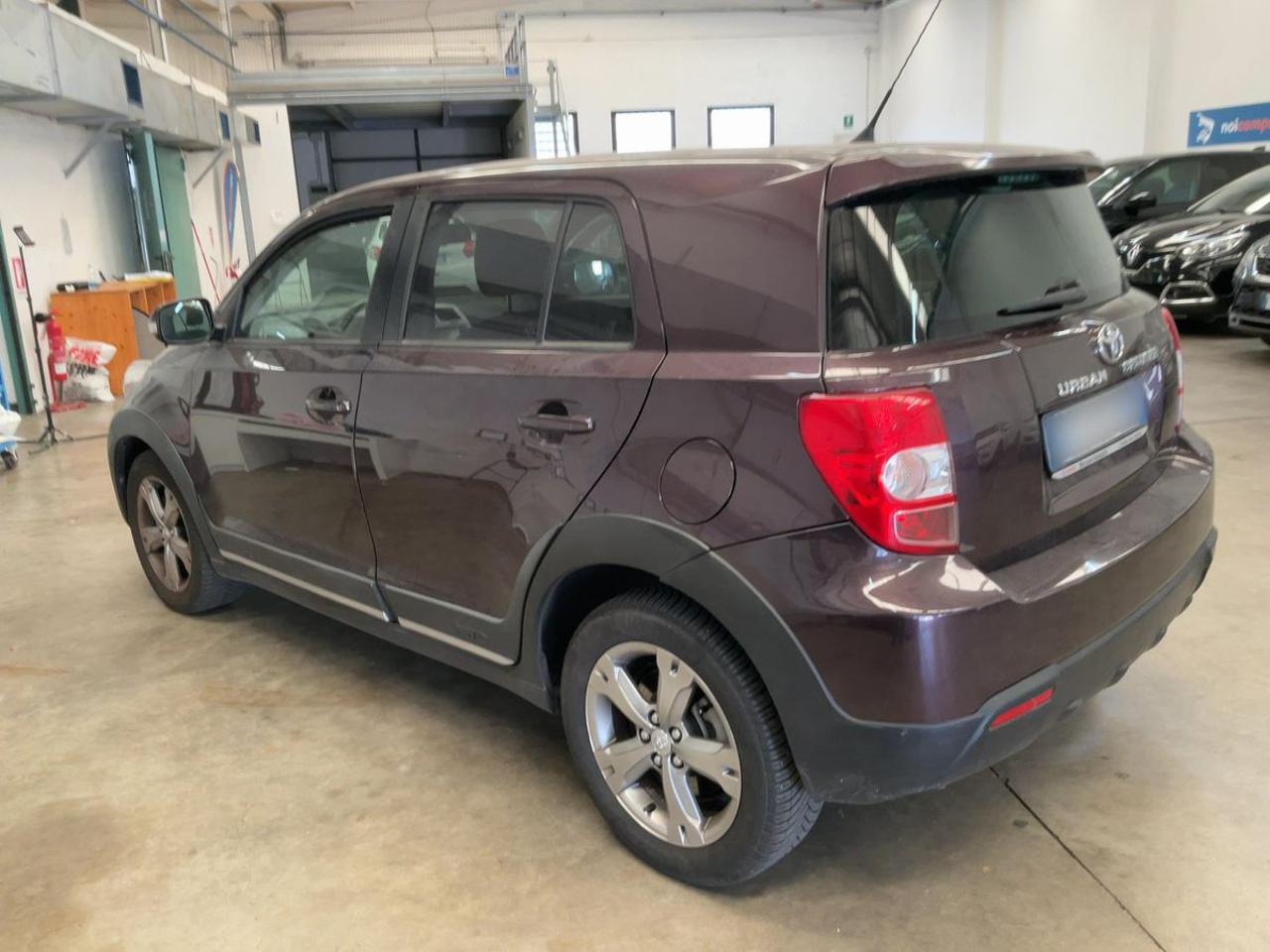 TOYOTA Urban Cruiser 1.4 D-4D AWD - 7