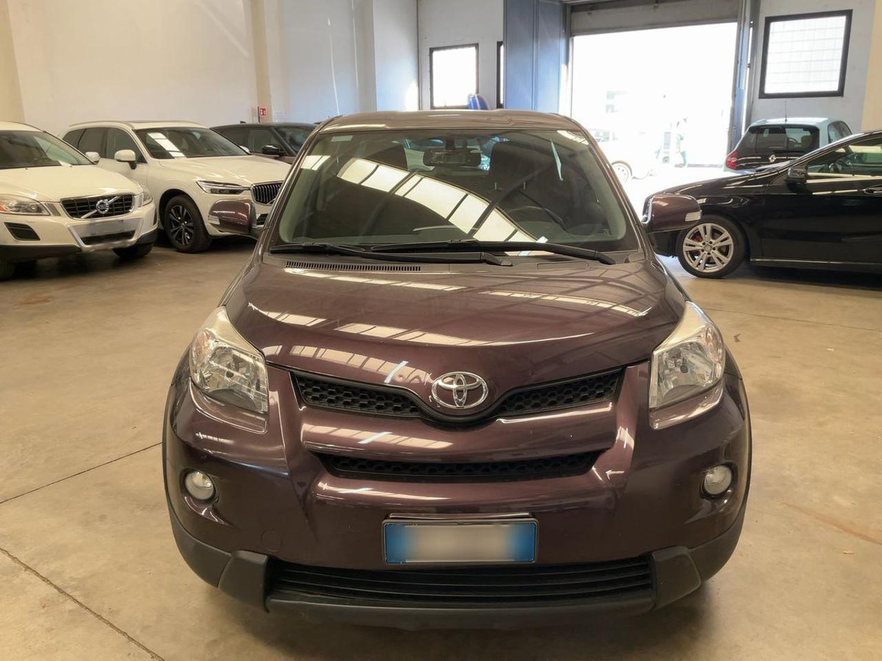 TOYOTA Urban Cruiser 1.4 D-4D AWD - 3