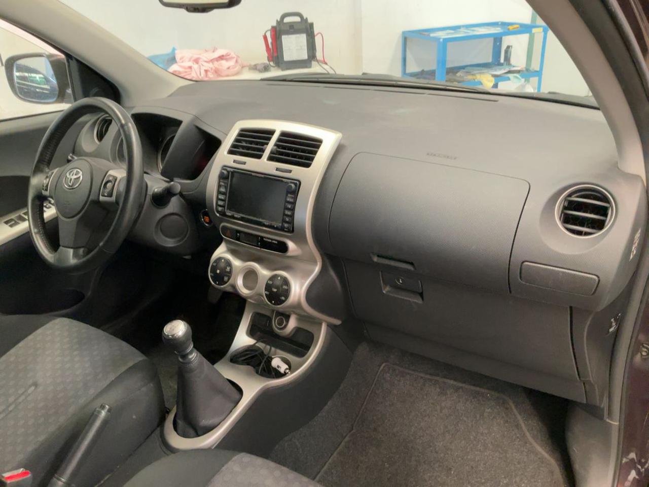 TOYOTA Urban Cruiser 1.4 D-4D AWD - 13