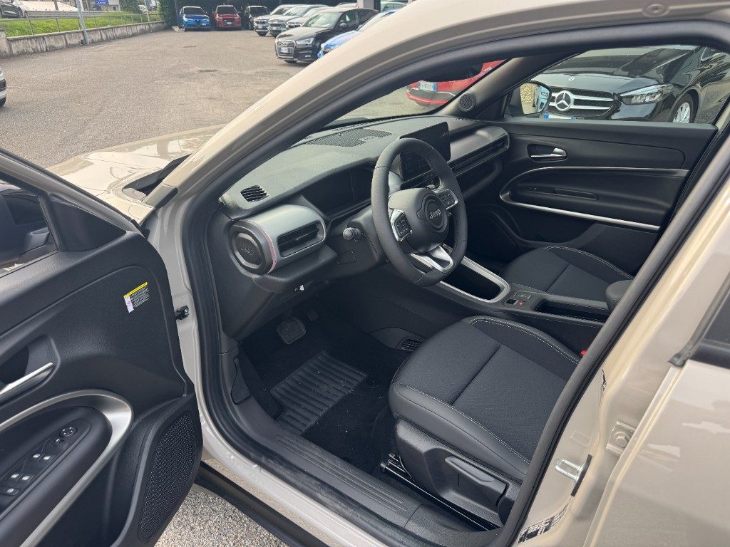 JEEP Avenger 1.2turbo e-hybrid mhev Summit 110cv+TETTO+INFO&C. - 9