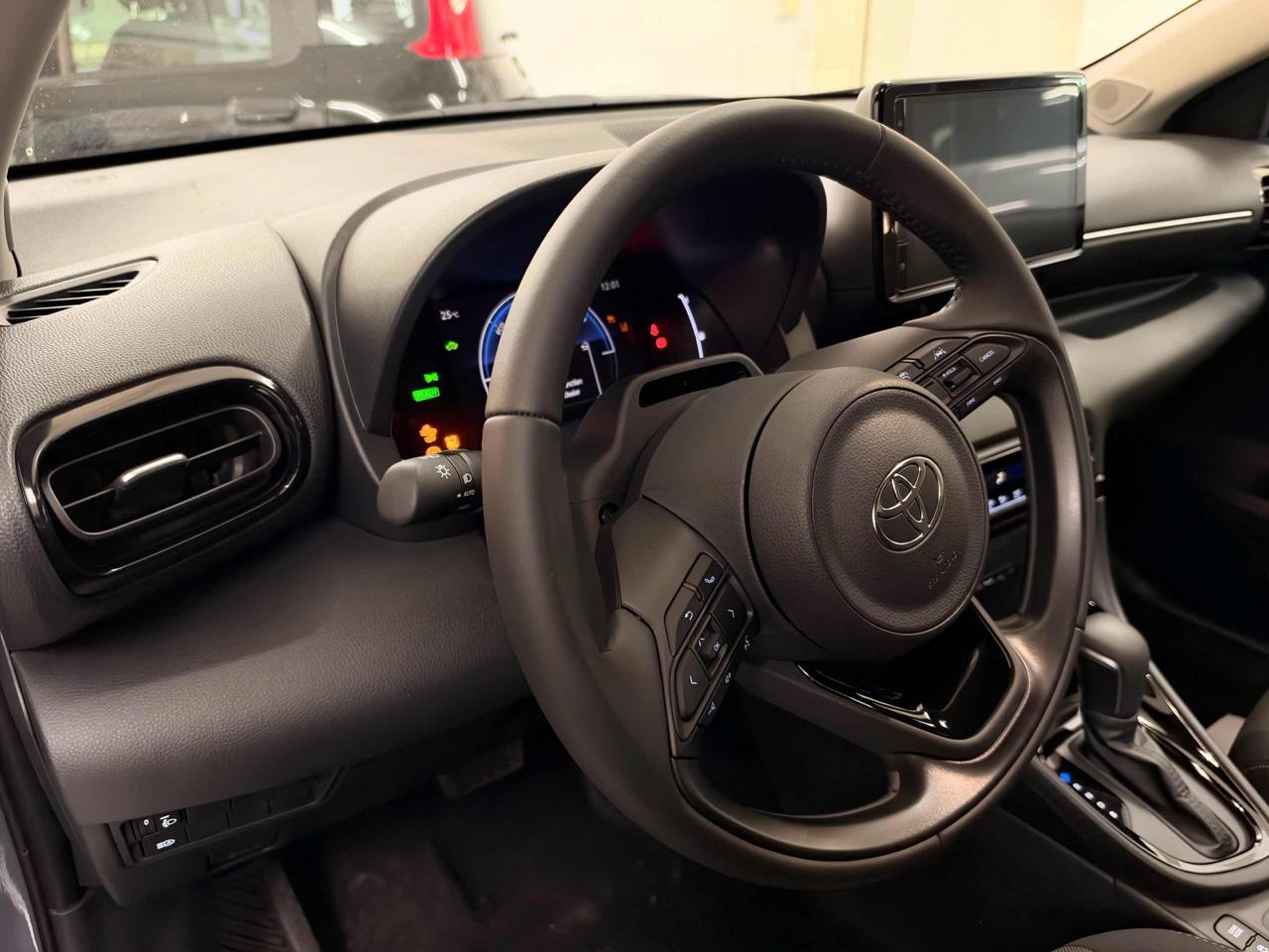 TOYOTA Yaris ICON 1.5 130 Hybrid 5 porte - 7