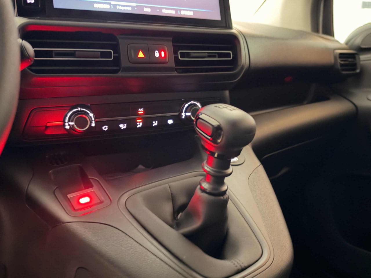 PEUGEOT Partner BlueHDi 100 S&S PL-DC Furgone Mobile - 12