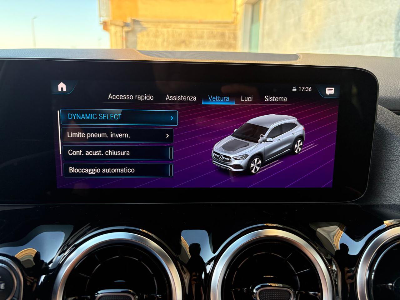 MERCEDES-BENZ GLA 250 e phev hybrid EQ Sport Plus Night Pack. - 28