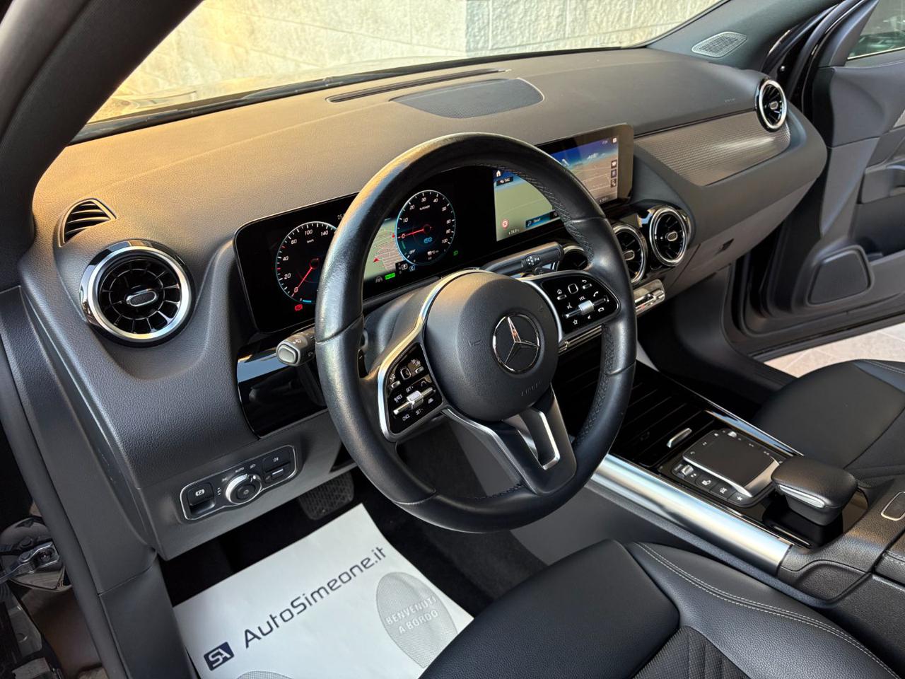 MERCEDES-BENZ GLA 250 e phev hybrid EQ Sport Plus Night Pack. - 12