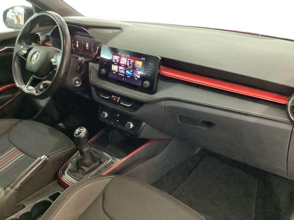 SKODA Fabia 1.0 MPI 80 CV Monte Carlo - 9