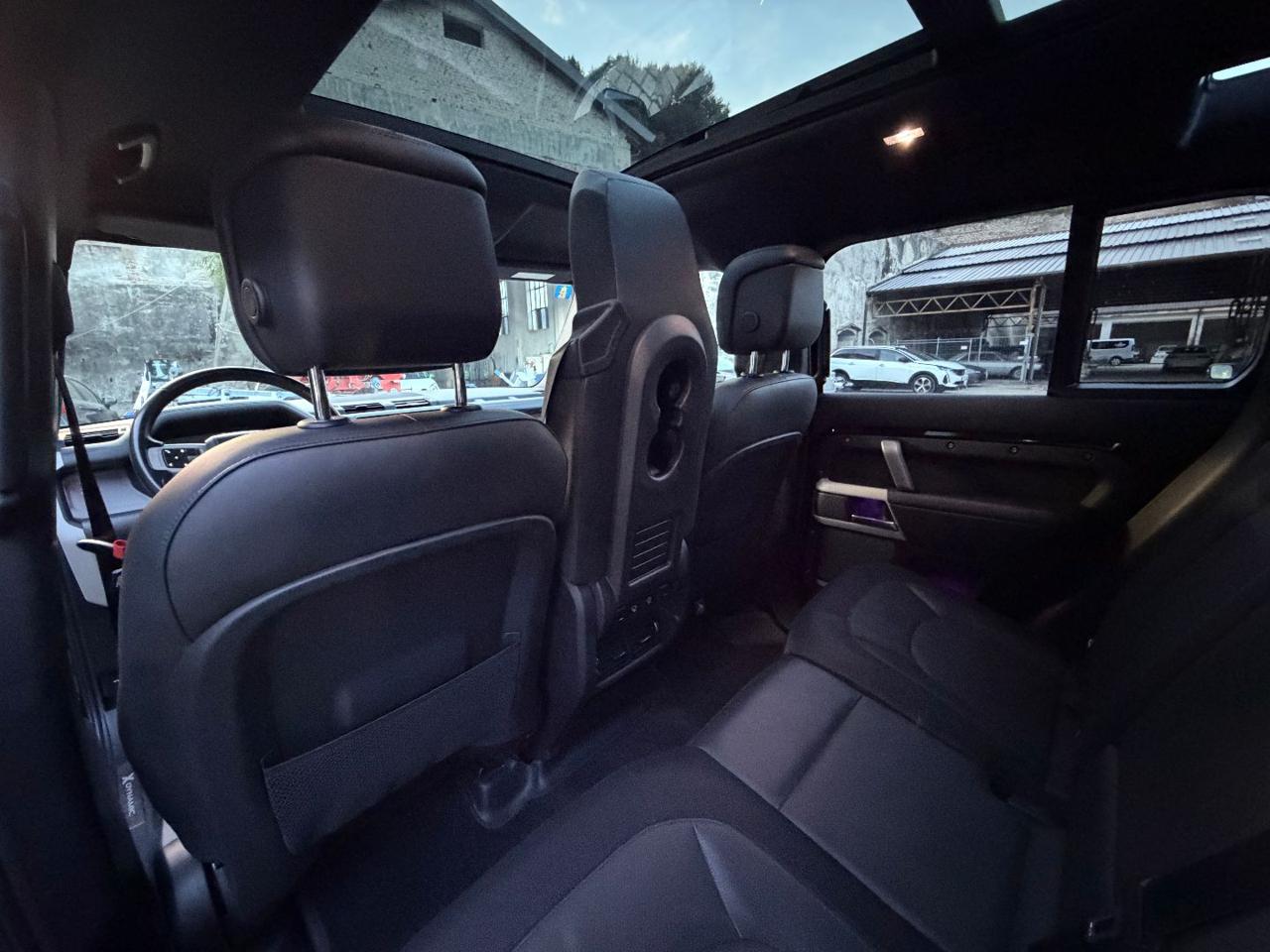 LAND ROVER Defender 110 3.0D I6 300 CV AWD Auto X-Dynamic HSE - 13