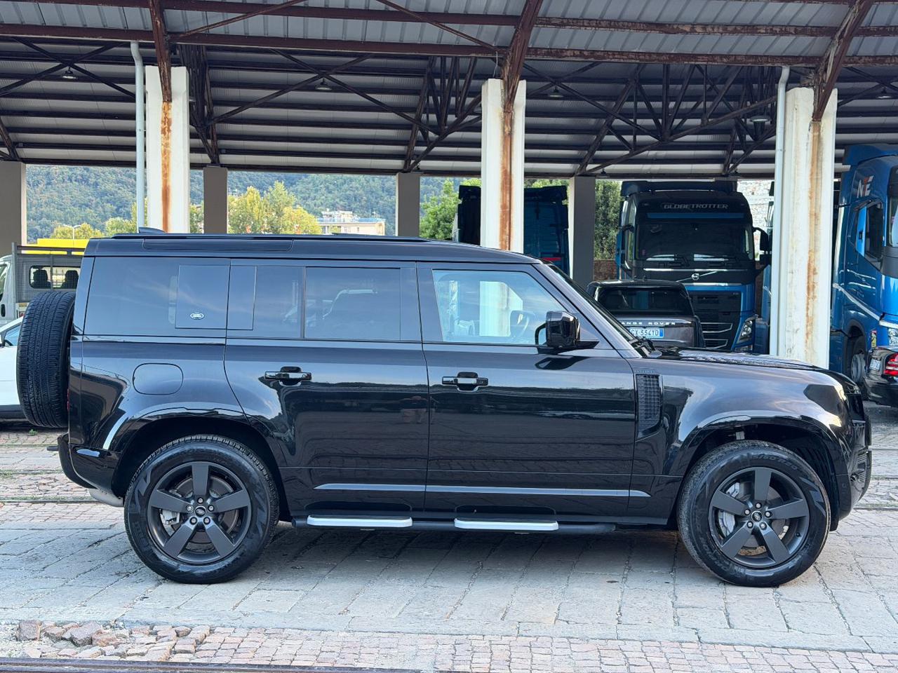 LAND ROVER Defender 110 3.0D I6 300 CV AWD Auto X-Dynamic HSE - 8
