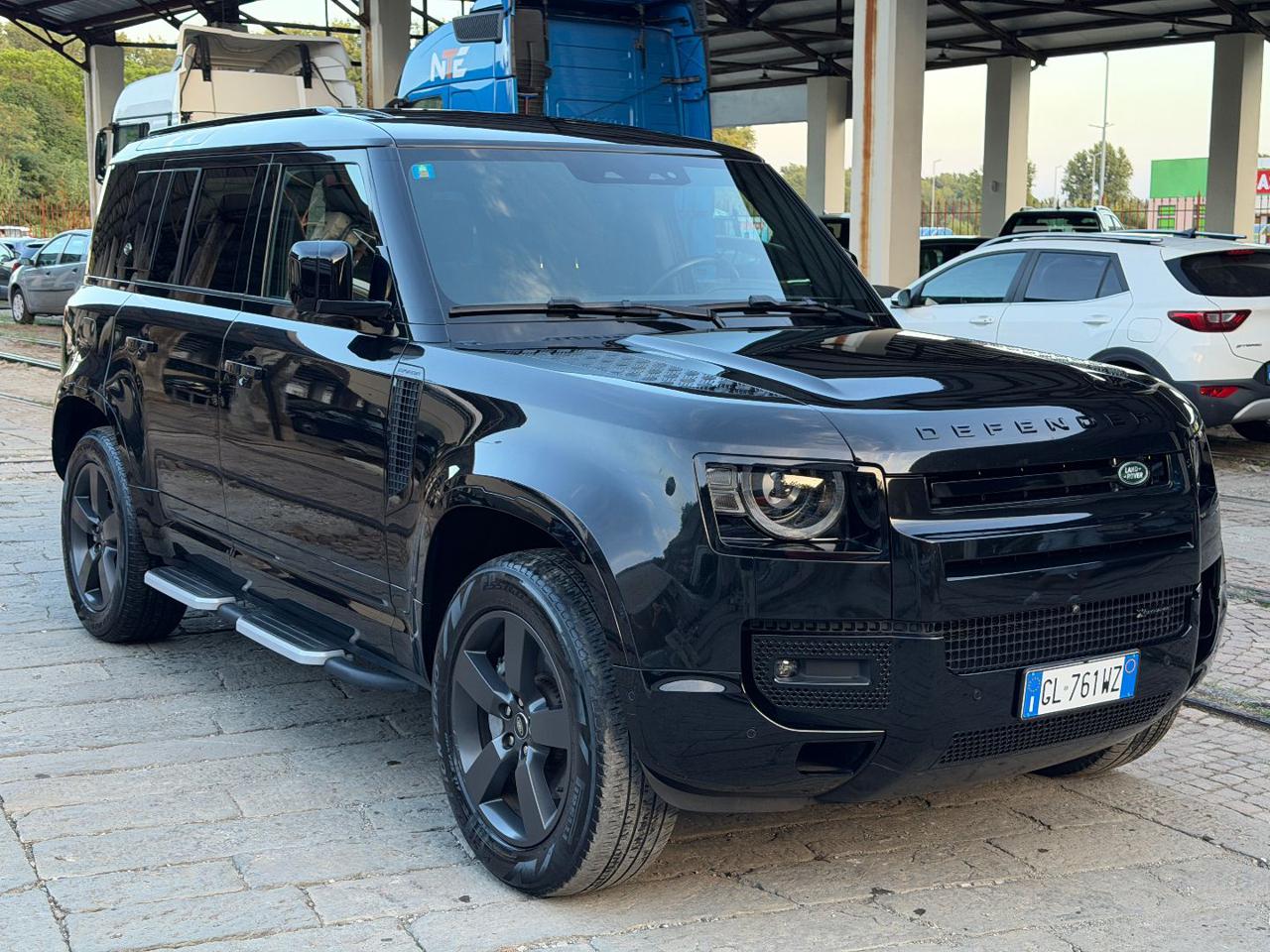 LAND ROVER Defender 110 3.0D I6 300 CV AWD Auto X-Dynamic HSE - 2