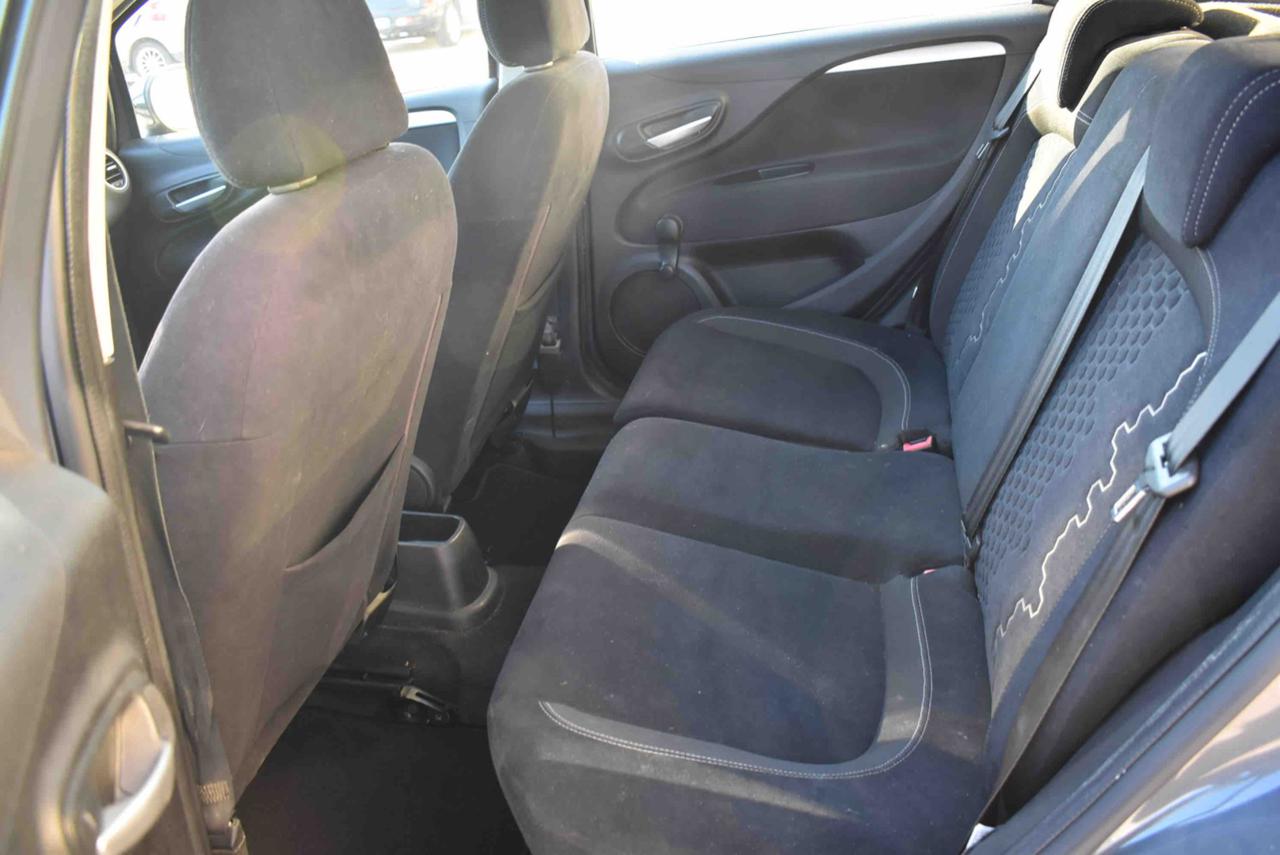 FIAT Punto 1.4 8V 5 porte Natural Power Lounge - 11