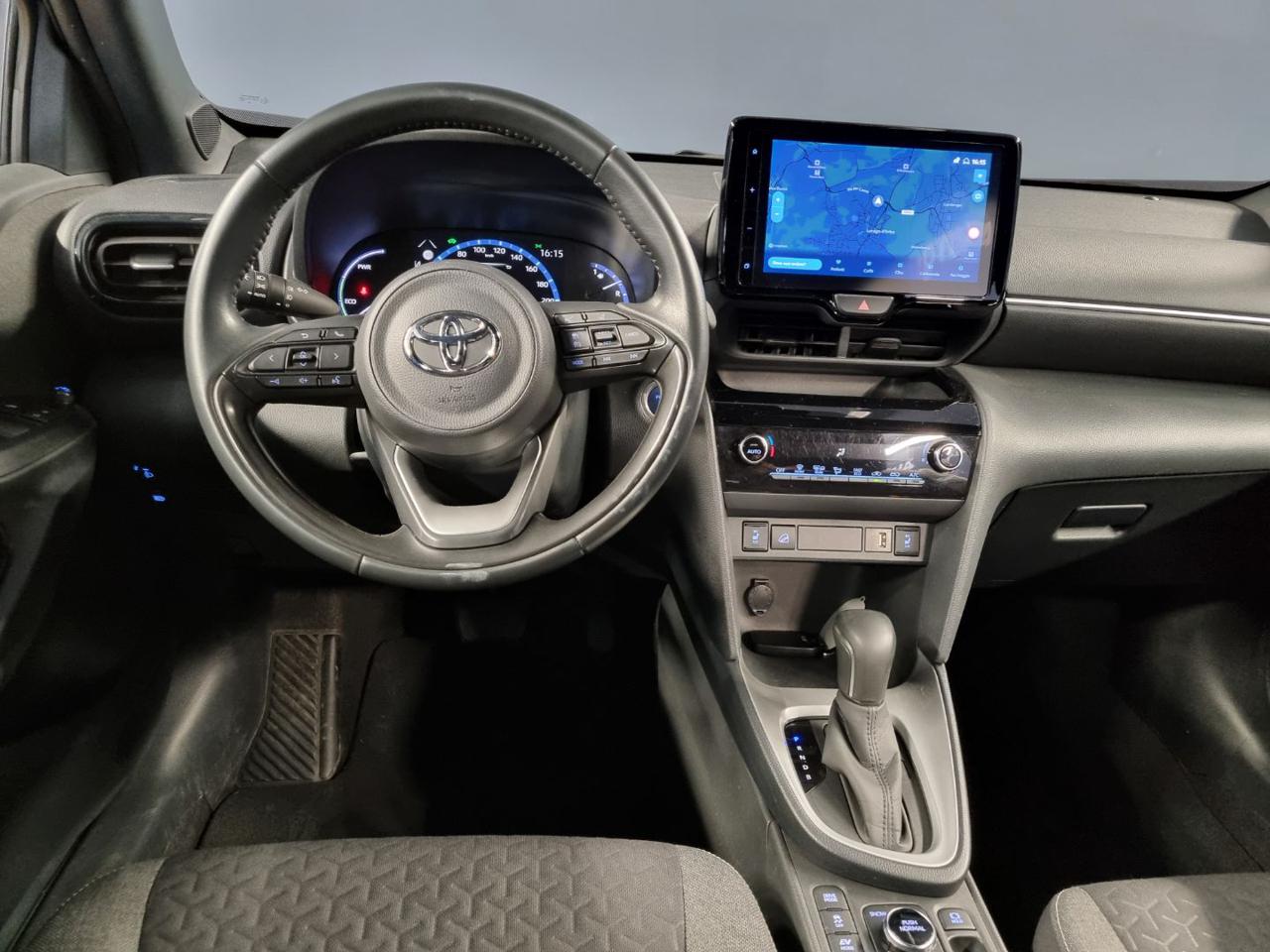 TOYOTA Yaris Cross 1.5 Hybrid 5p. E-CVT AWD-i TREND - 25
