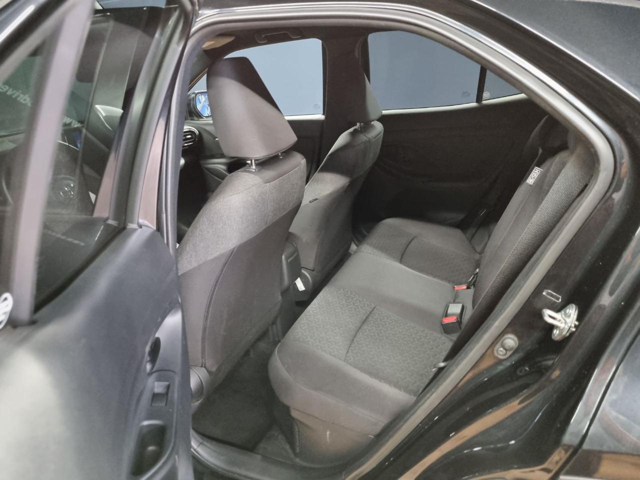 TOYOTA Yaris Cross 1.5 Hybrid 5p. E-CVT AWD-i TREND - 10