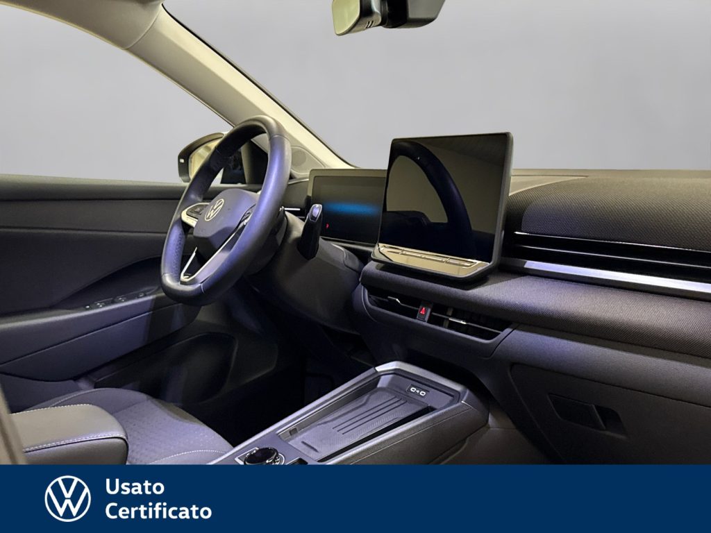 VOLKSWAGEN T-Roc 1.5 etsi life 115cv dsg - 6