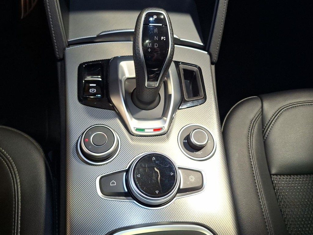 ALFA ROMEO Stelvio 2.2 Turbodiesel 190 CV AT8 Q4 Sprint + Tetto apr. - 12