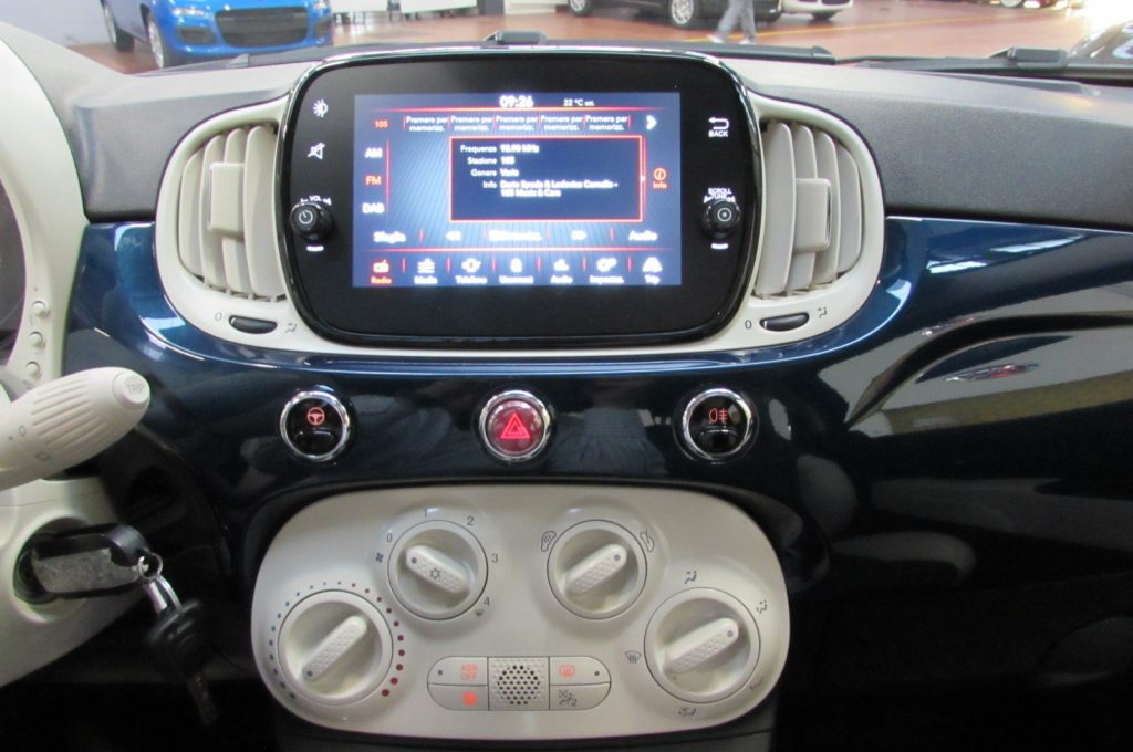FIAT 500 1.0 Hybrid Dolcevita - 10
