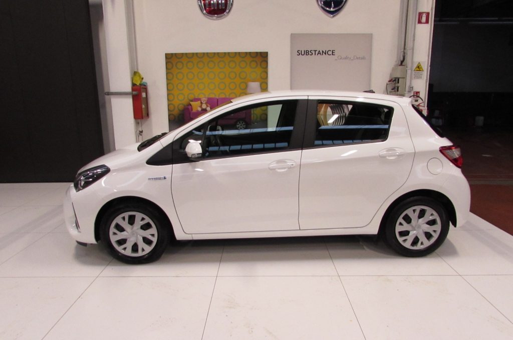 TOYOTA Yaris 1.5h 73CV Business  HYBRID 5 porte - 5