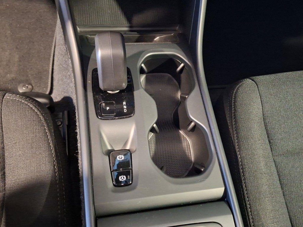 VOLVO XC40 B3 automatico Essential - 11