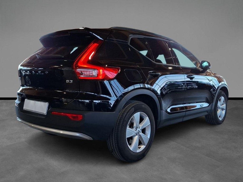 VOLVO XC40 B3 automatico Essential - 15