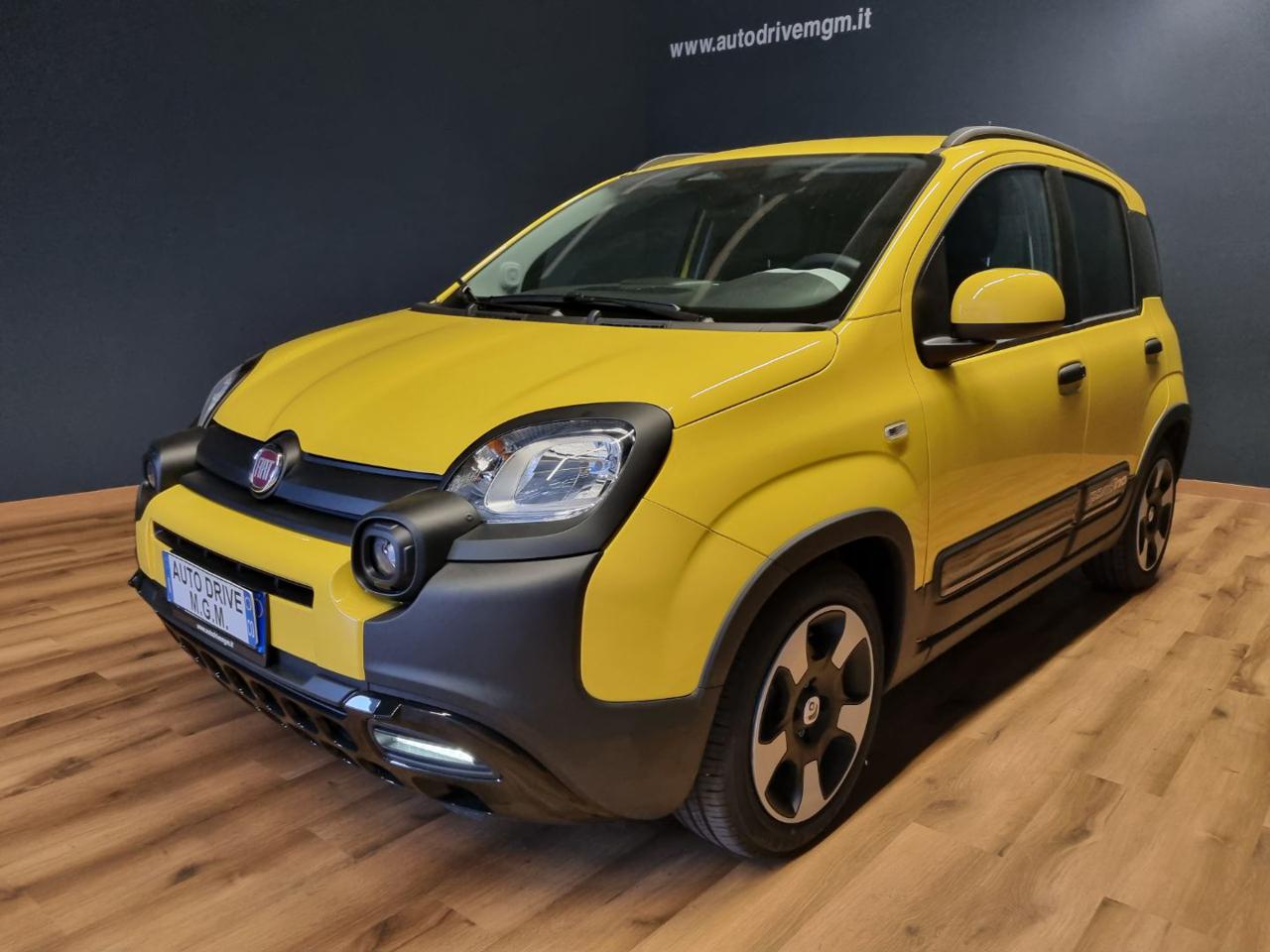 FIAT Panda 1.0 FireFly S&S Hybrid Pandina CROSS - 24