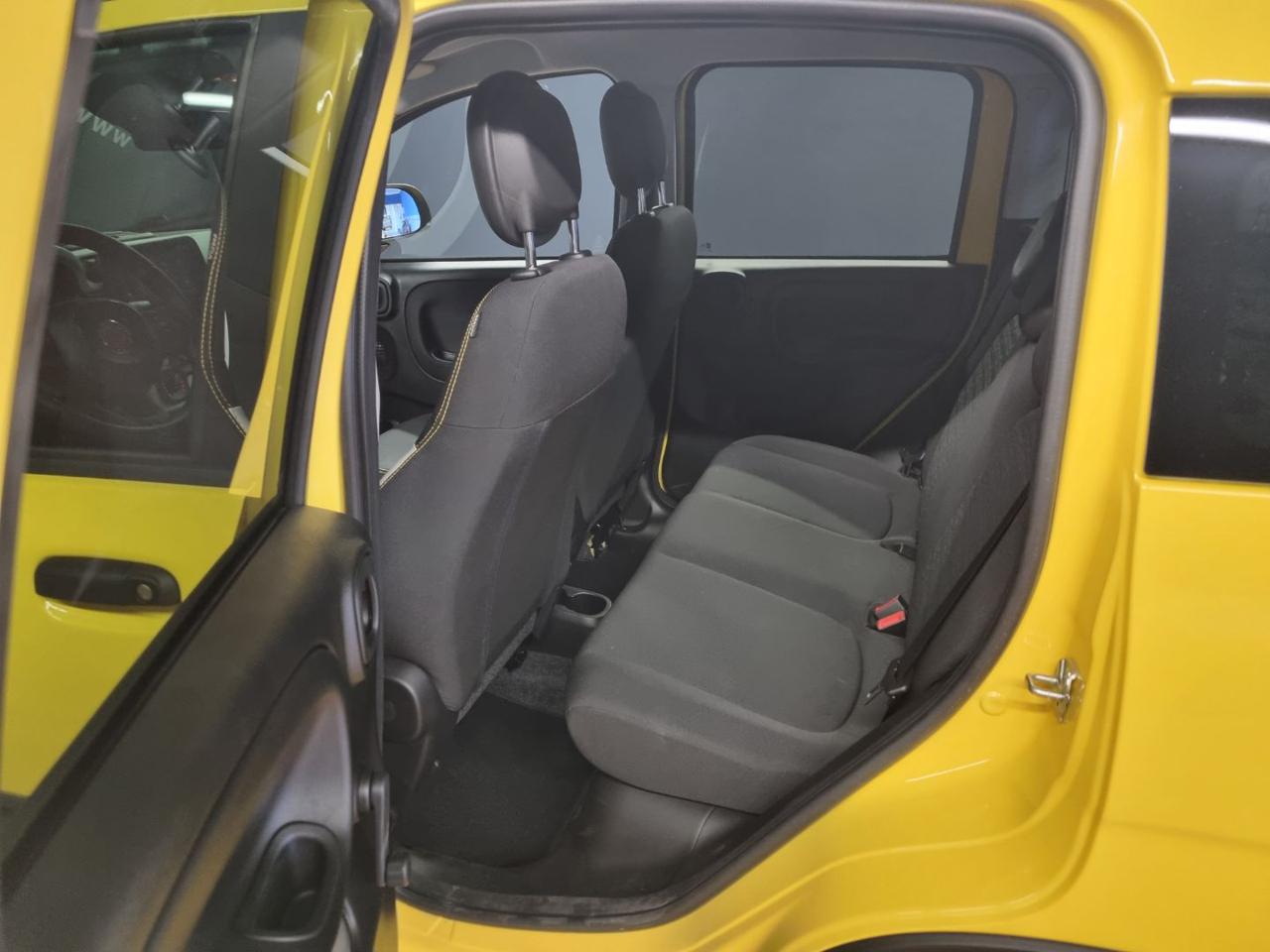 FIAT Panda 1.0 FireFly S&S Hybrid Pandina CROSS - 9