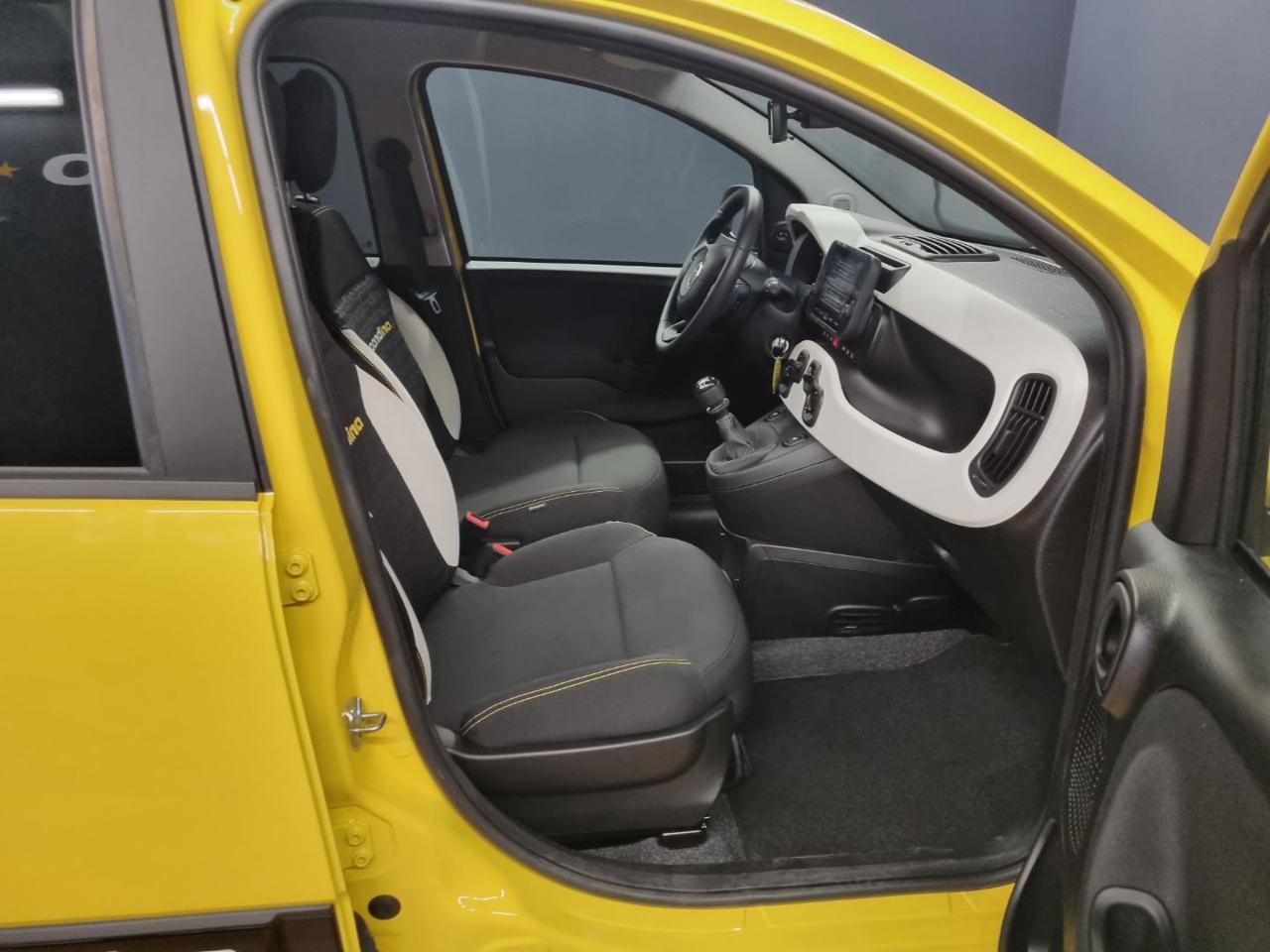 FIAT Panda 1.0 FireFly S&S Hybrid Pandina CROSS - 8
