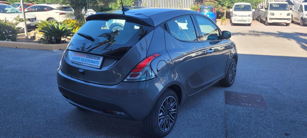 LANCIA Ypsilon 1.0 FireFly 5 porte S&S Hybrid Gold - 4