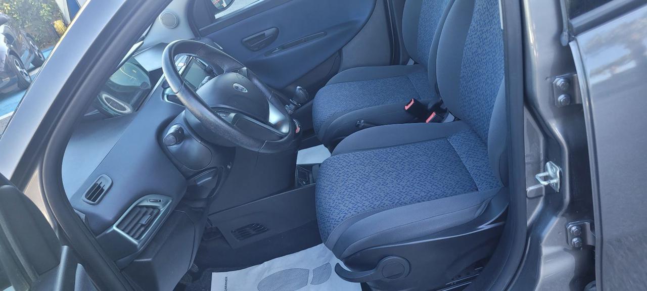 LANCIA Ypsilon 1.0 FireFly 5 porte S&S Hybrid Gold - 6