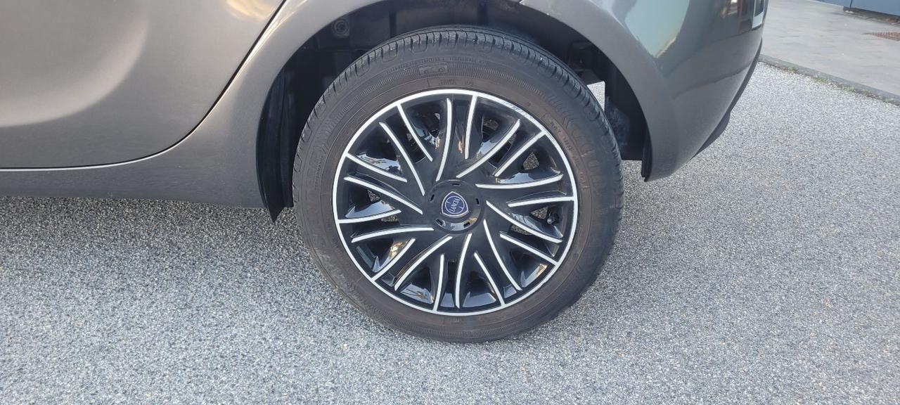 LANCIA Ypsilon 1.0 FireFly 5 porte S&S Hybrid Gold - 5